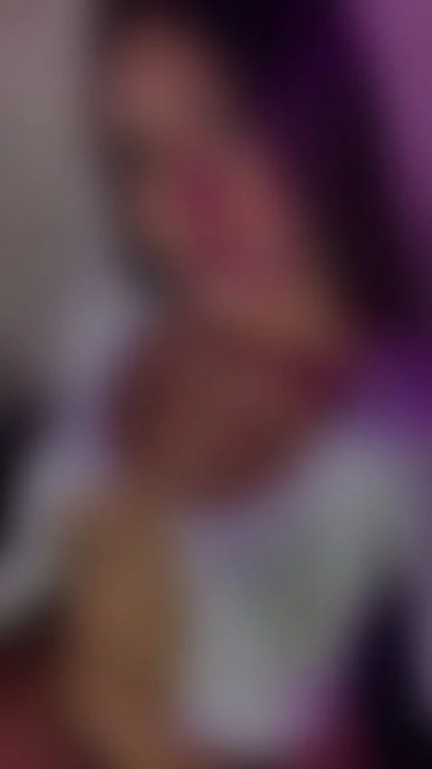 I am online again ... come and give me all your love by sarah-reid