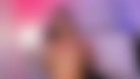 Do you like to see my tits being free? by sarah-reid