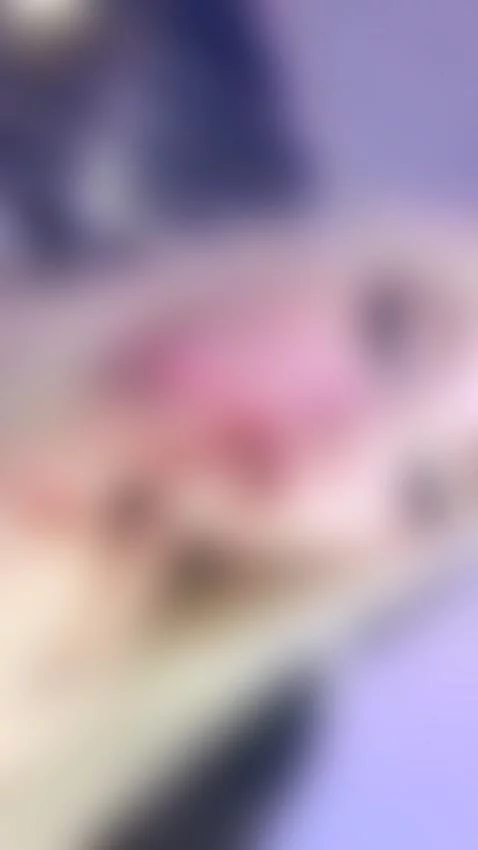 Kawaii girl listen music UwU by bonierosie