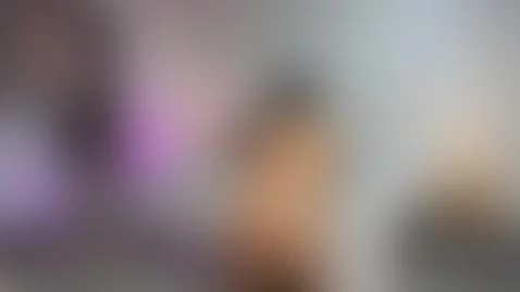 - O N L I N E - by hanna-thomson