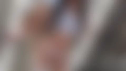 - O N L I N E - by hanna-thomson