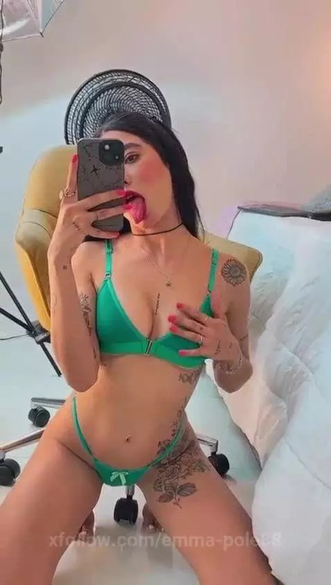 Hello, im online by emma-pole88