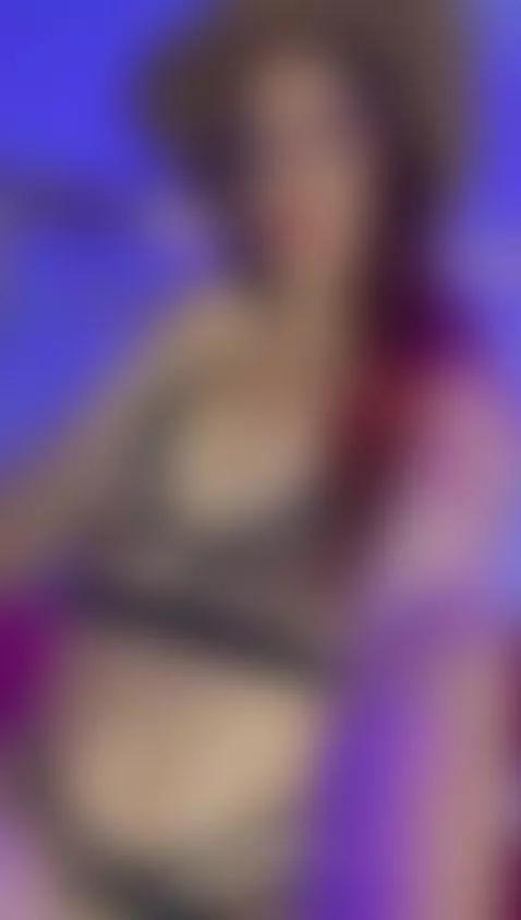 I’m on the naughty list tonight 😈🎄🎁  https://www.camsoda.com... by katalinaparker