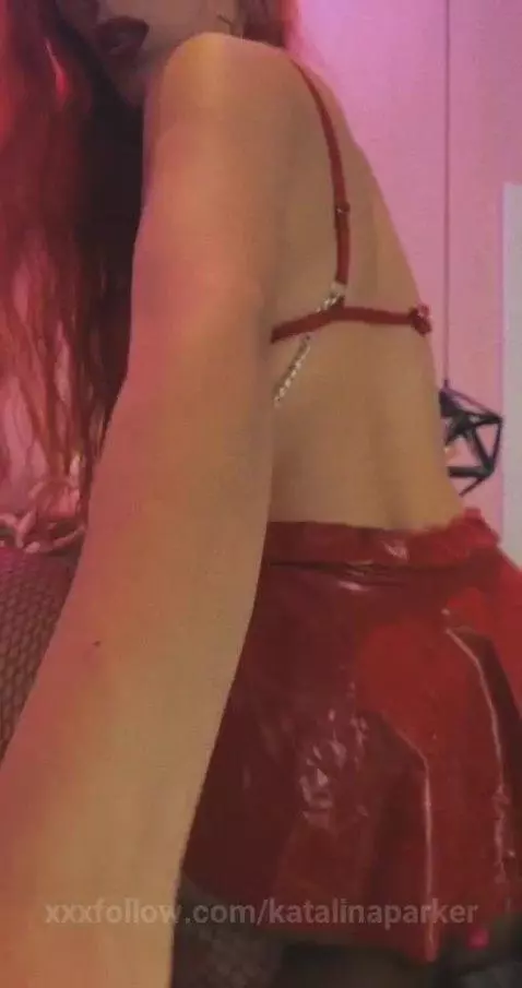 I'm Online right now by katalinaparker