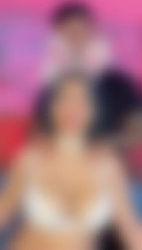 She really enjoys my massages by sexy-boy-st