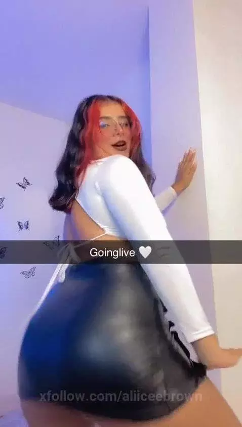 Imagine me on top of you bouncing my ass 🔥🥵 by aliiceebrown