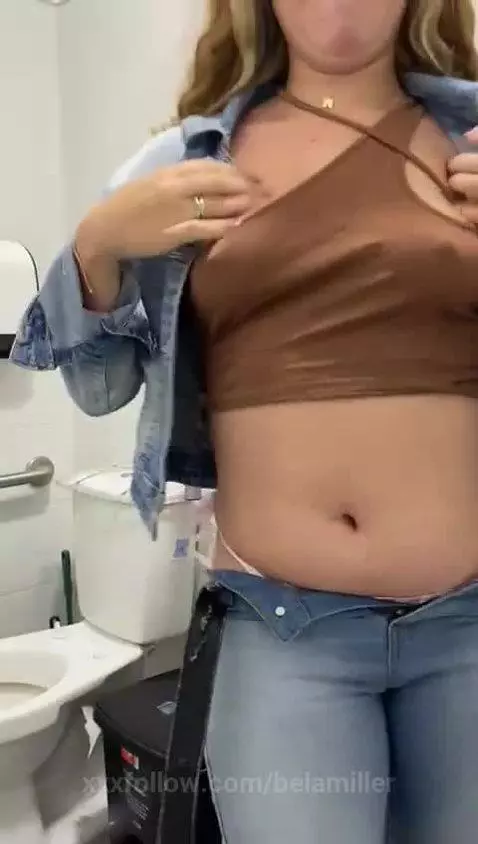 Nice ass to spanke?🍑😈 by belamiller