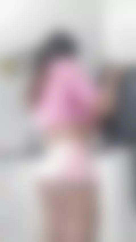 te gusta mi falda by karen-sofia-19