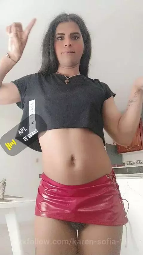 una bailadita by karen-sofia-19