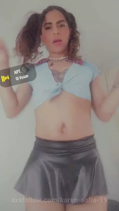 quieres ser mi maestro,,? by karen-sofia-19