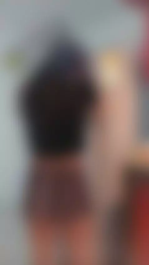 upss,, se me ve algo,,? by karen-sofia-19