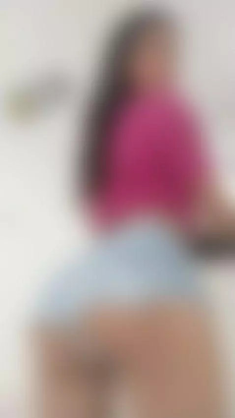 un culo lindo cierto by karen-sofia-19