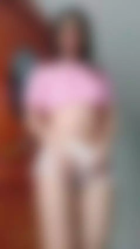 linda y sexy by karen-sofia-19