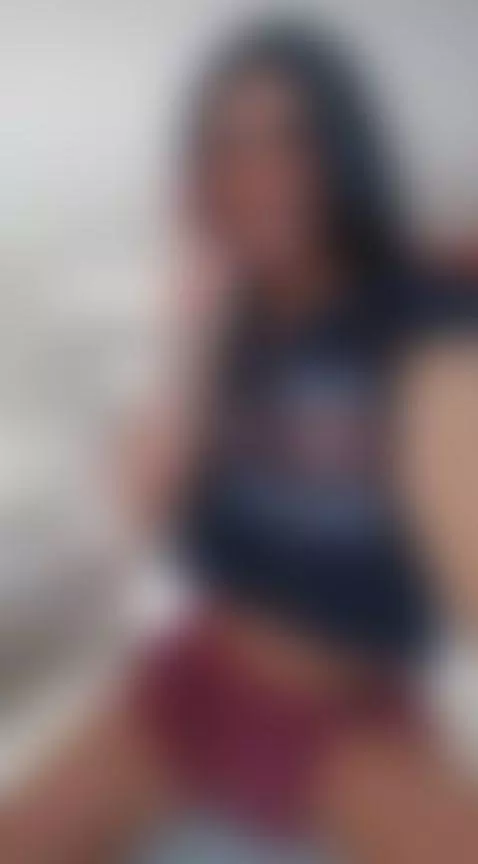 kiss me by karen-sofia-19