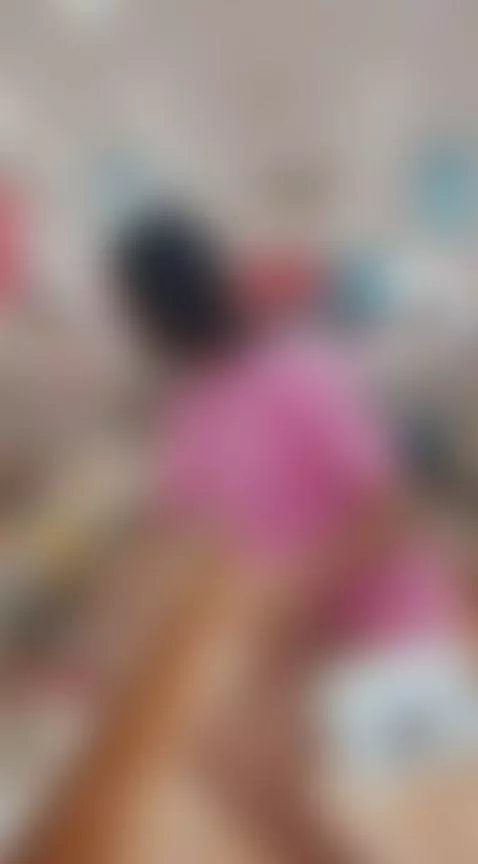 shopping alone by karen-sofia-19