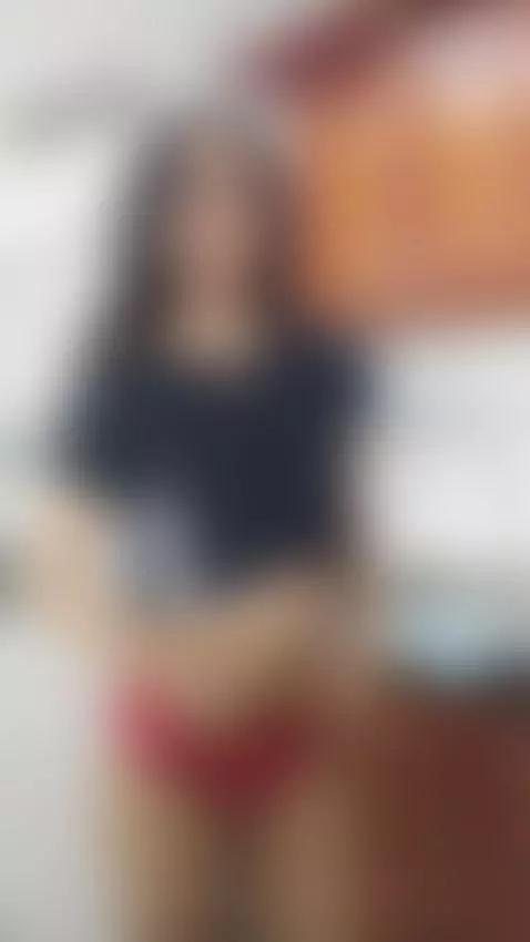 te gusta ver mi trasero sexy mientras busco algo by karen-sofia-19