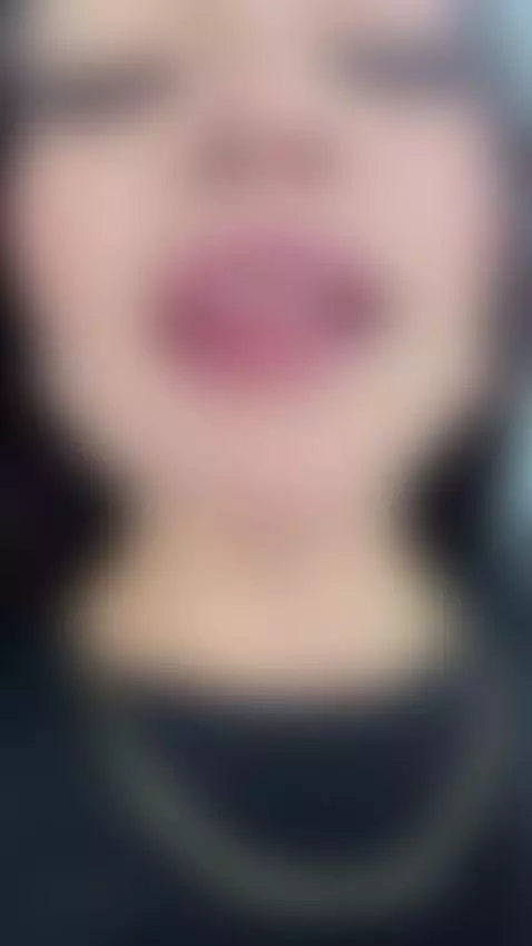 no one would believe what I can do with these lips 😳😈 by sweet-ariadnaaa