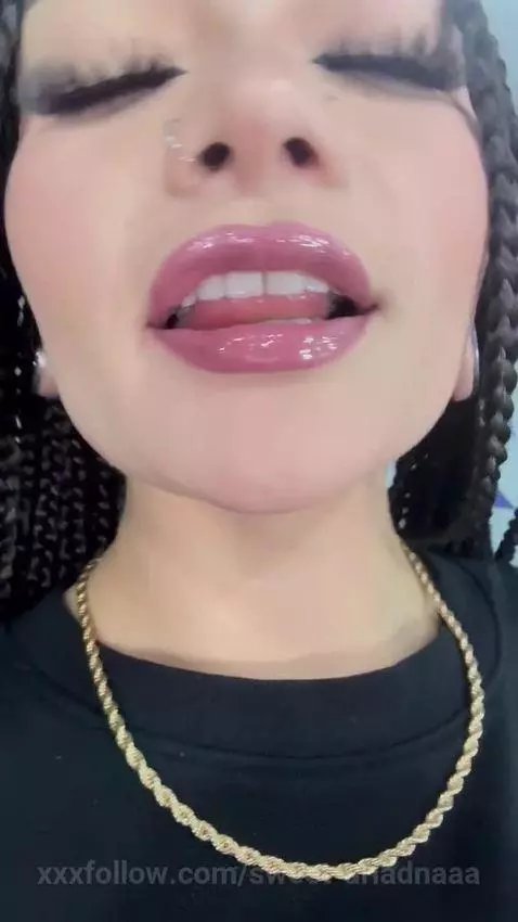 no one would believe what I can do with these lips 😳😈 by sweet-ariadnaaa