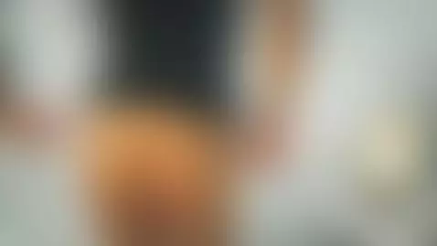 LOOK AT MY BEAUTIFUL ASS by lara-croft