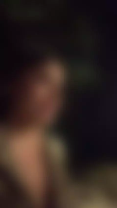 u know i enjoy show my boobs public by anneee