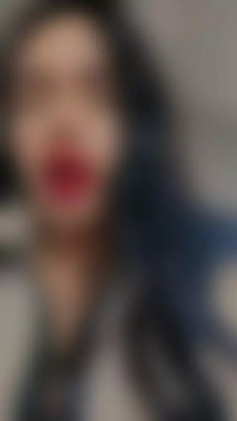 https://stripchat.com/andra_rose/follow-me by morganagray01
