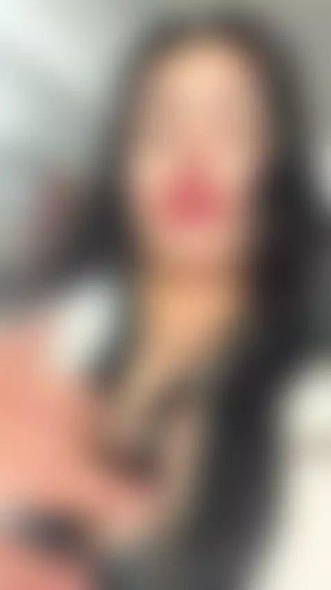 https://stripchat.com/andra_rose/follow-me by morganagray01