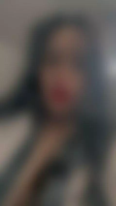https://stripchat.com/andra_rose/follow-me by morganagray01