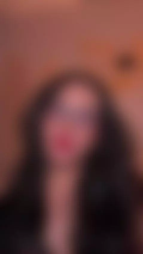 https://stripchat.com/andra_rose/follow-me by morganagray01