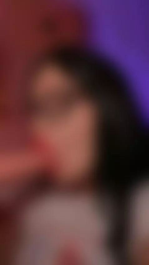 https://stripchat.com/andra_rose/follow-me by morganagray01
