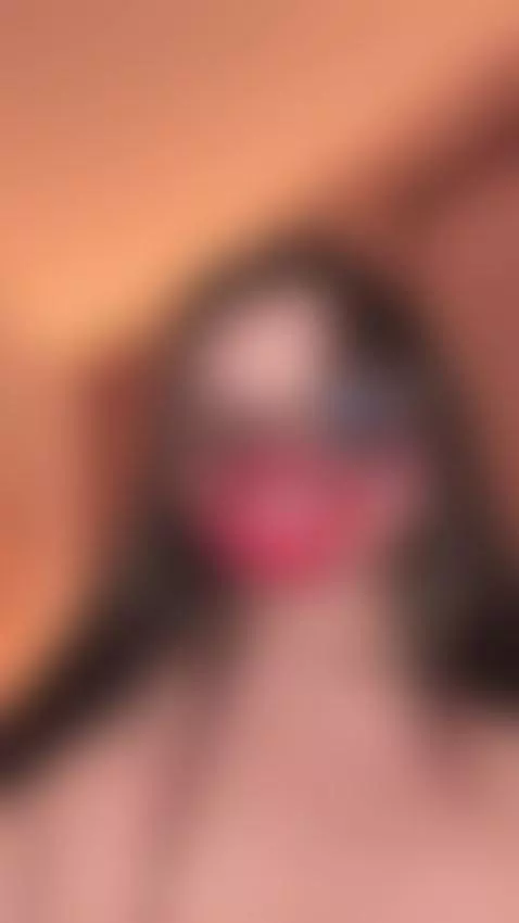 https://stripchat.com/andra_rose/follow-me by morganagray01