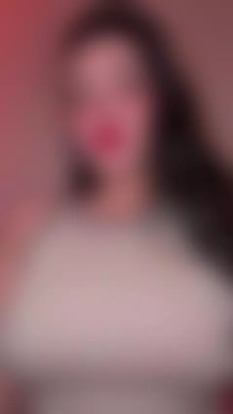 https://stripchat.com/andra_rose/follow-me by morganagray01