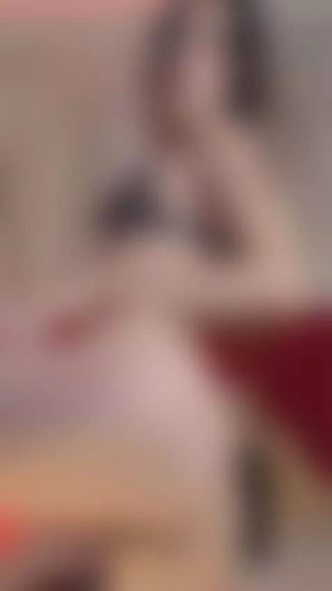 hello. im online.!!! go to my pages and find me by ninaacavalliii