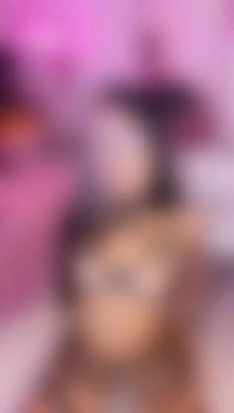 My smoke in your mouth? 😏💕 by sussannicolle