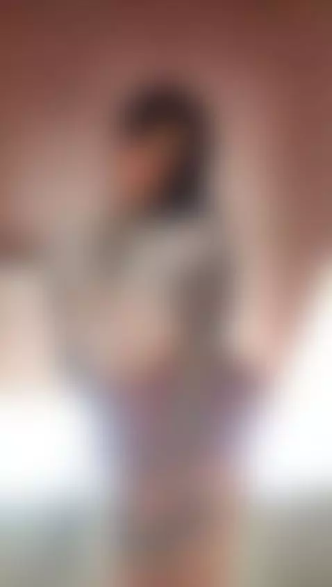 My body and my voice only exist to give you what you deserve... by valneeko