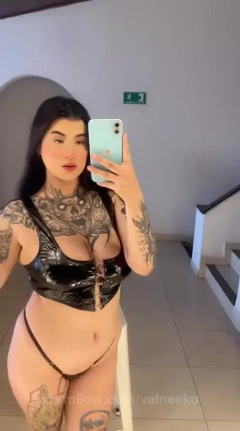 Saliva show, so wet mouth for a hard cock🍆💦 by valneeko