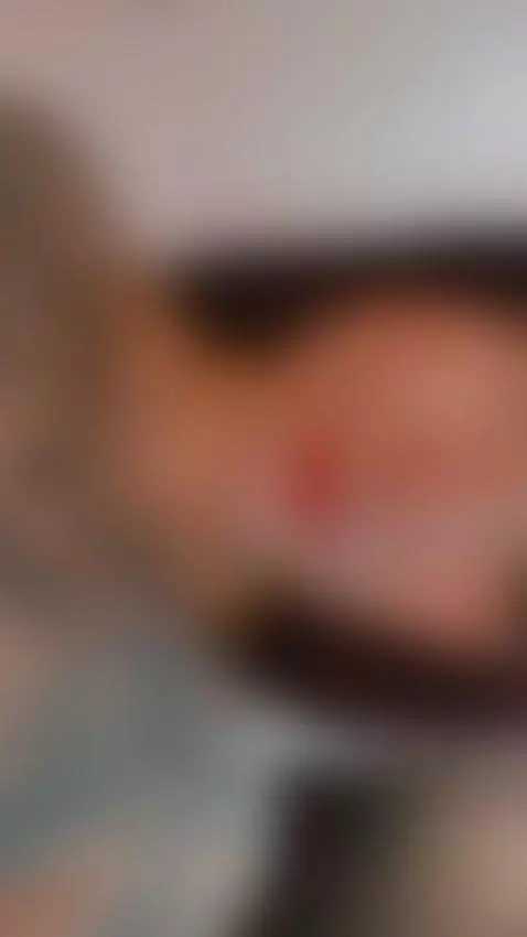 cuteface, tattoos, curvy by valneeko