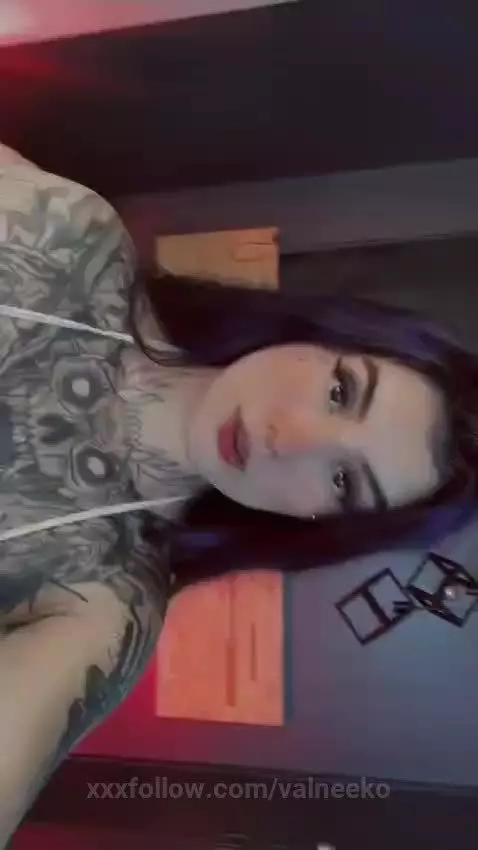 I hope I can see you and fuck you by valneeko