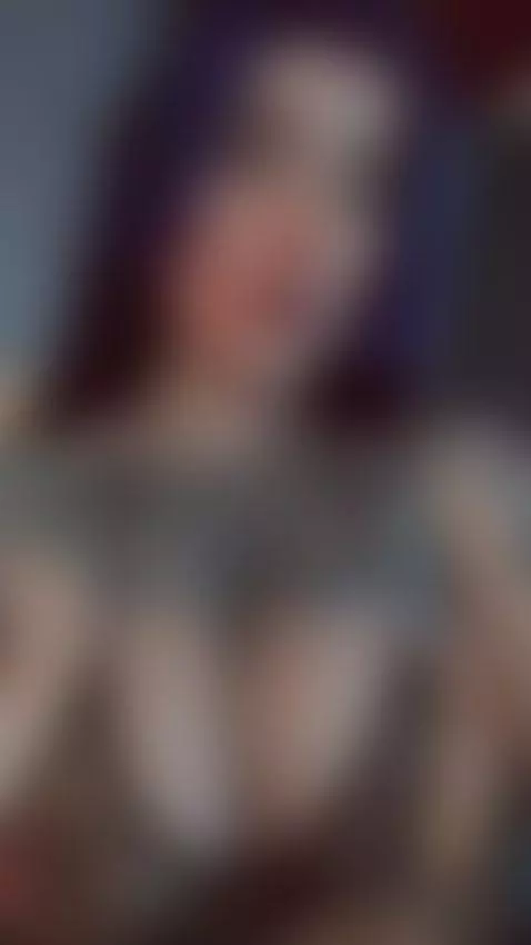 heyy my master👀 by valneeko