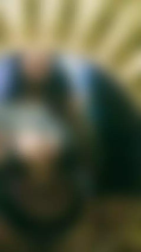 come look at these bare breasts 👀 by valneeko