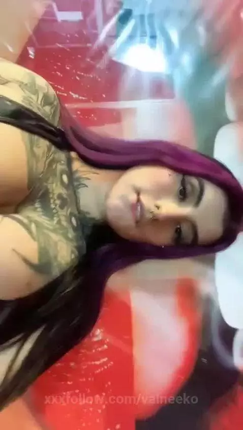 do you like my big ass? by valneeko