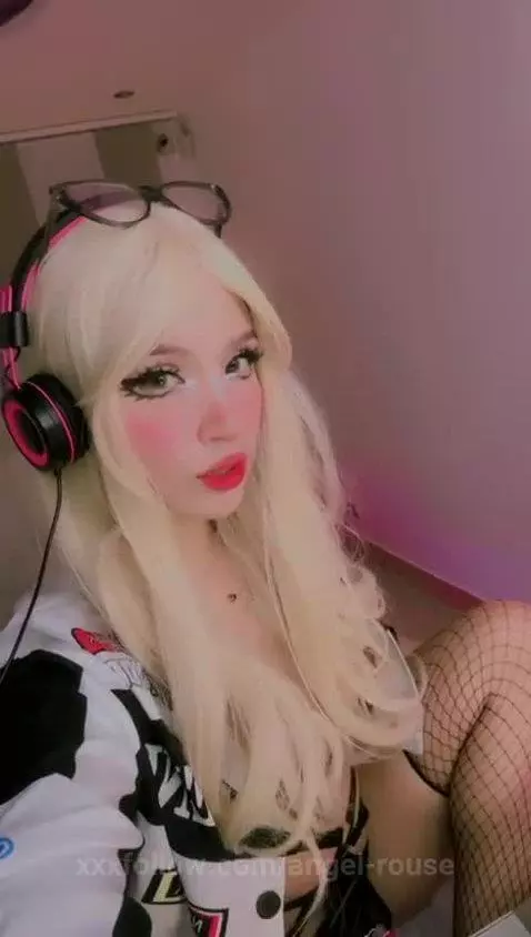 online!!!  Come a show  handsome, kisses 😘 by angel-rouse