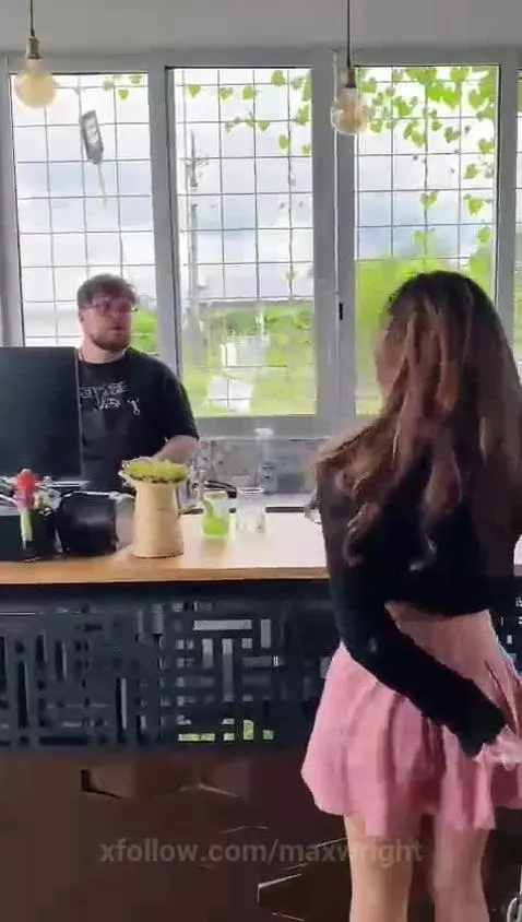 Pranking the bar guy!!

https://www.camsoda.com/maxwright by maxwright