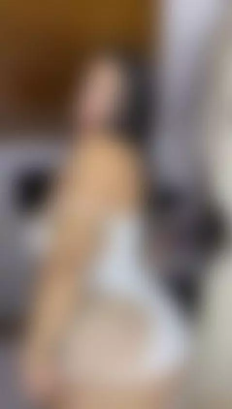 I want you to travel my body with your gaze by danny-og