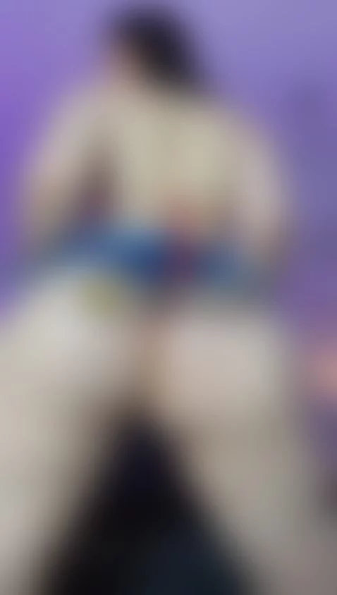 I want to sit on your face with my big ass by vickyymoore