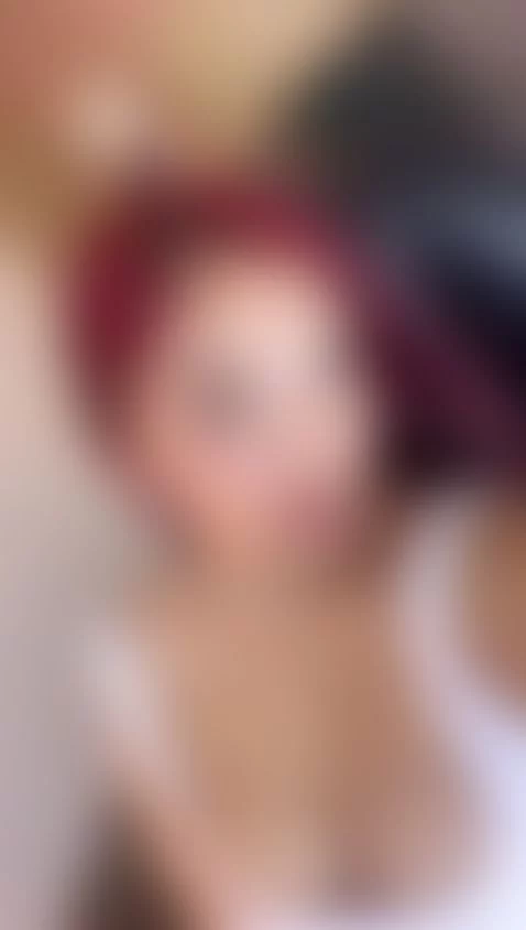 YOUR FAVORITE GIRL ONLINE TO HAVE FUN TOGETHER. ❤ by briana-brown