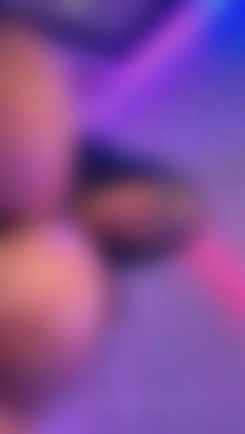 You wish that huge tits on your face? by melissajordan