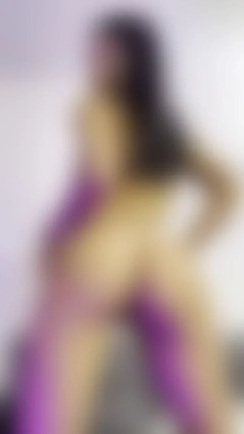 surprise!! by isabel-lopezz