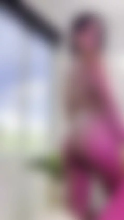 Have a nice day, honey! 🫦 by isabel-lopezz