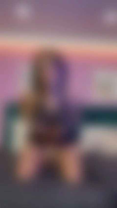 For tonight I let u stay in my bed😏😈 by isabel-lopezz