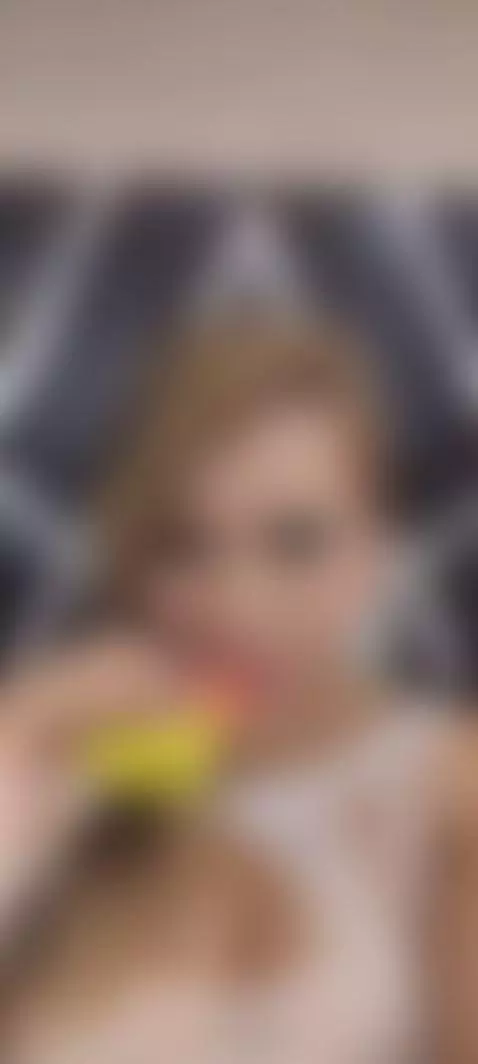 Your favorite MILF spreading her ass & legs for you 😈 by oliviacarter